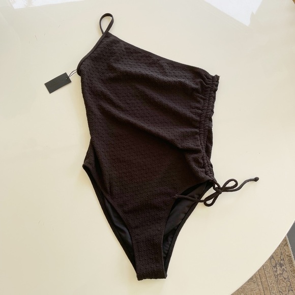 Fashion Union One Shoulder Ruched Swimsuit - US 10 - Picture 4 of 7
